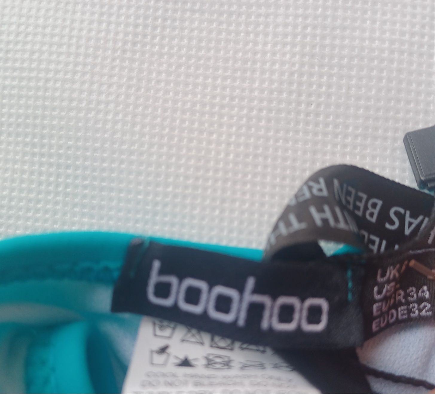 Boohoo stringi majtki figi wycięte wysoki stan błękitne niebieskie 34