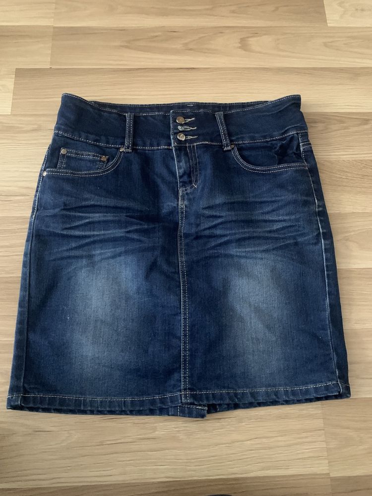 Spódnica jeans rozmiar L granatowa