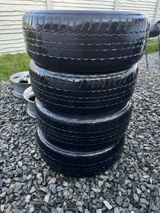 Dunlop 265/60/18 grandtrek