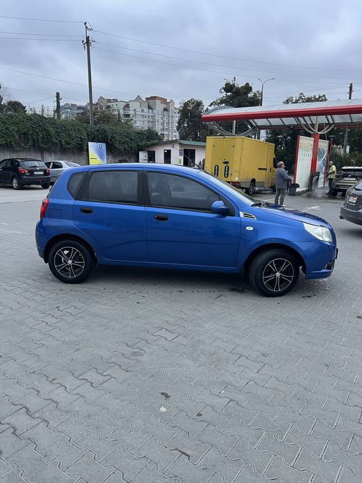 Chevrolet aveo 2008 T250 хечбек 1.5 вся в родной краске один владелец