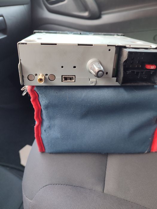 Auto rádio Peugeot citroen RD 45 + radio original Mercedes w 203