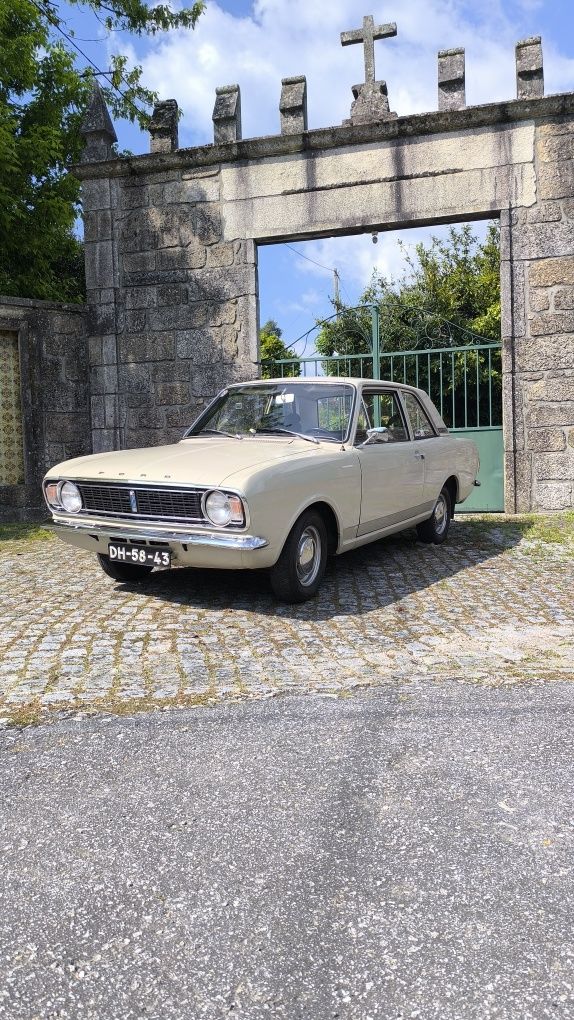 Ford Cortina Mk2