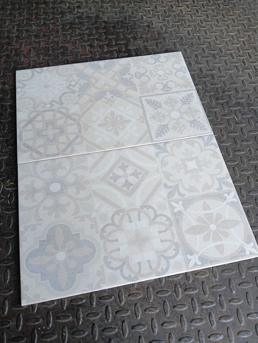 Матовая Бежевая плитка на Стену Печворк Сатин Patchstone 25х40 см