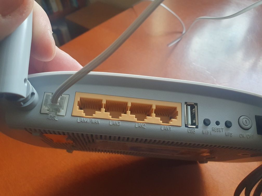 Router WiFi TP-LINK  TD-W8968