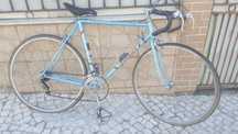 Bicicleta  de estrada  roda  28 muito antiga