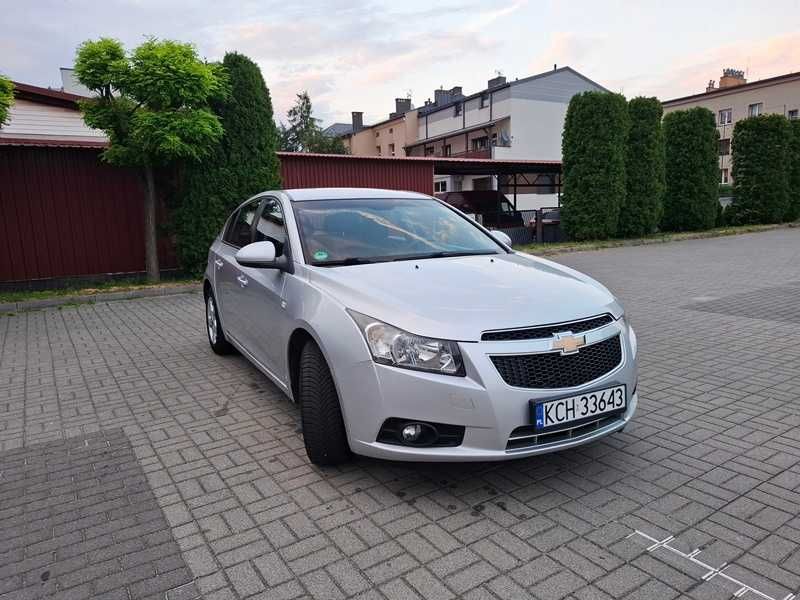 Chevrolet Cruze 1.8 hatchback Stan bdb