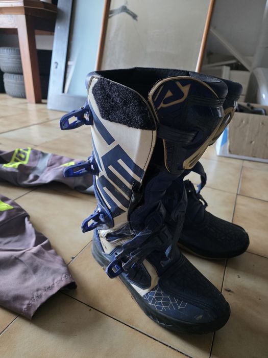 Equipamento motocross