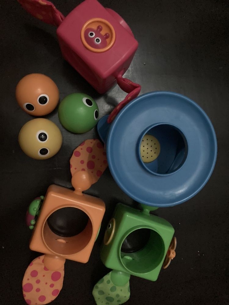 Varios brinquedos imaginarium