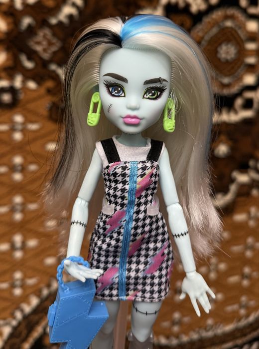 Хоулин вульф и френки г3 монстер хай