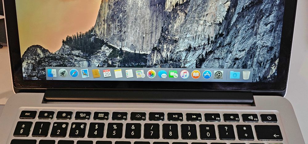 Macbook Pro 2015 8GB Ram 512GB SSD impecável