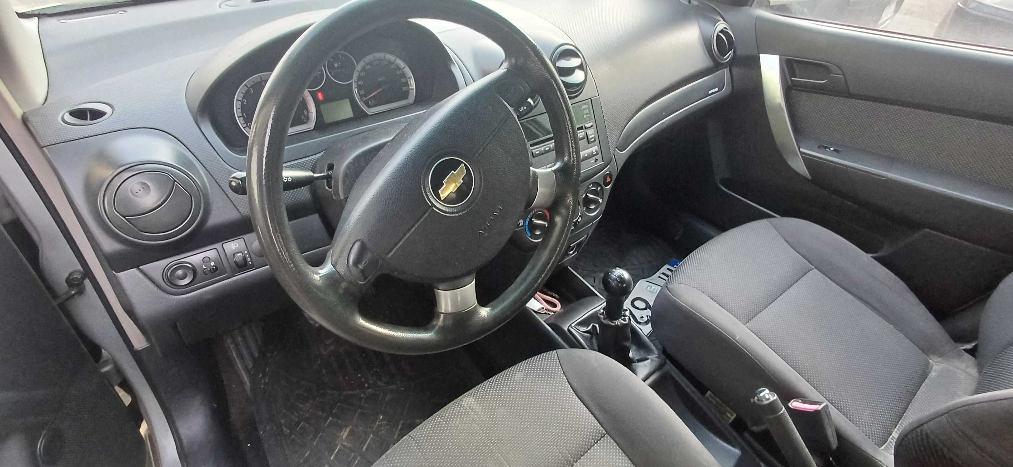 2009 Chevrolet Aveo T255 1.2 84KM B12D1 kolor 92U Silnik części