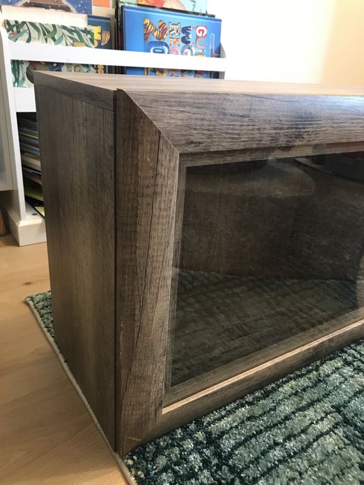 Witryna wisząca biblioteczka Black Red White Koen 2