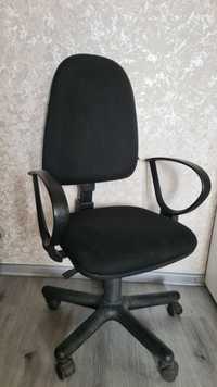 Офісне крісло б/у
