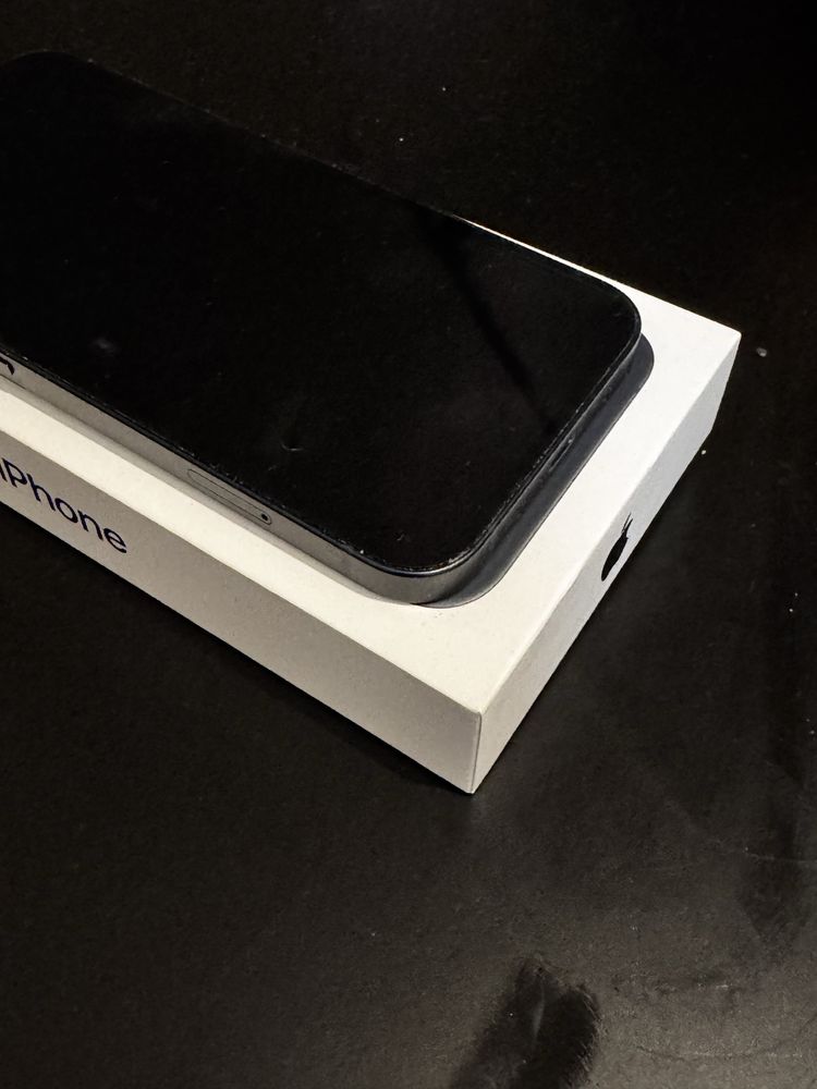 IPhone 13 128 GB bardzo dobry stan