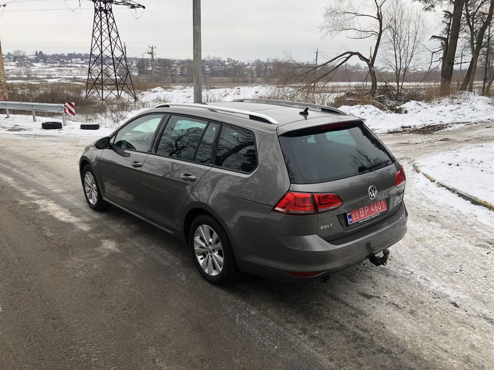 Продам Volkswagen Golf 7 универсал