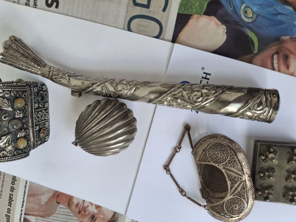 Lote peças vintage em metal