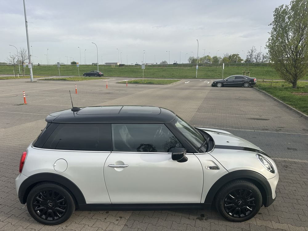 MINI COOPER 136 KM niski przebieg śliczny