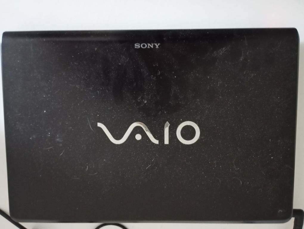 Portátil Sony Vaio pCG 81122 M