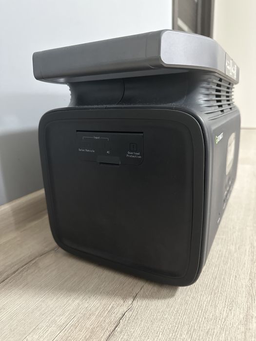 Зарядна станція Growatt Infinity 1300 під ремонт чи комплектуючі