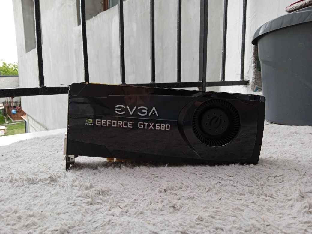 EVGA GTX 680 2gb