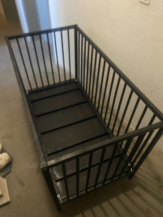 Berço de madeira IKEA