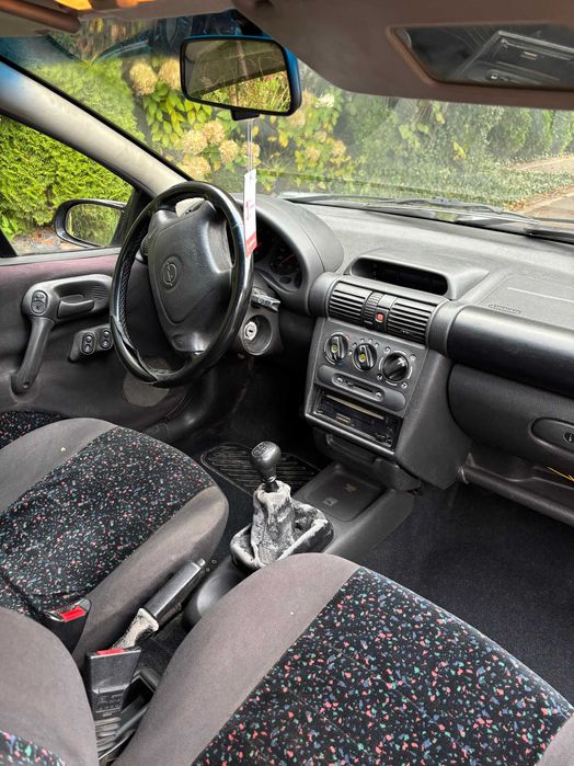 Opel Tigra 1.6 przebieg 122 tyś, rok 1995 r, sprawny , ciągle jeżdżony