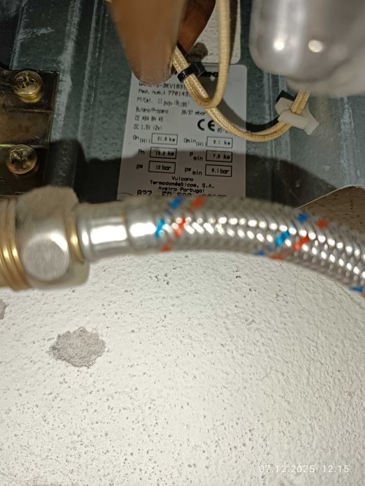 Esquentador Zeus/Vulcano 11 litros a gás botija inteligente usado