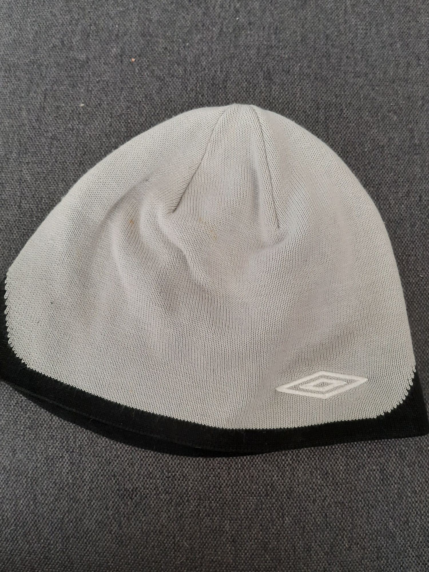 Шапка Umbro стан як нова