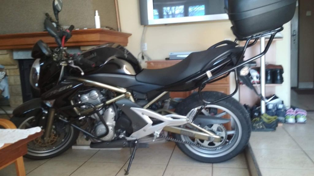 Ladne Kawasaki er6n