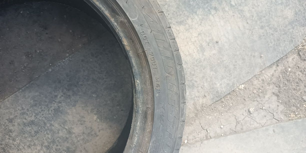 Шина Bridgestone Potenza RE050A 255/40 R17 94V