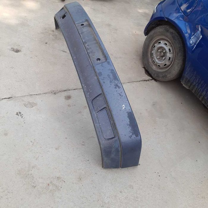 VW T4 Transporter 1.9 D - zderzak przód