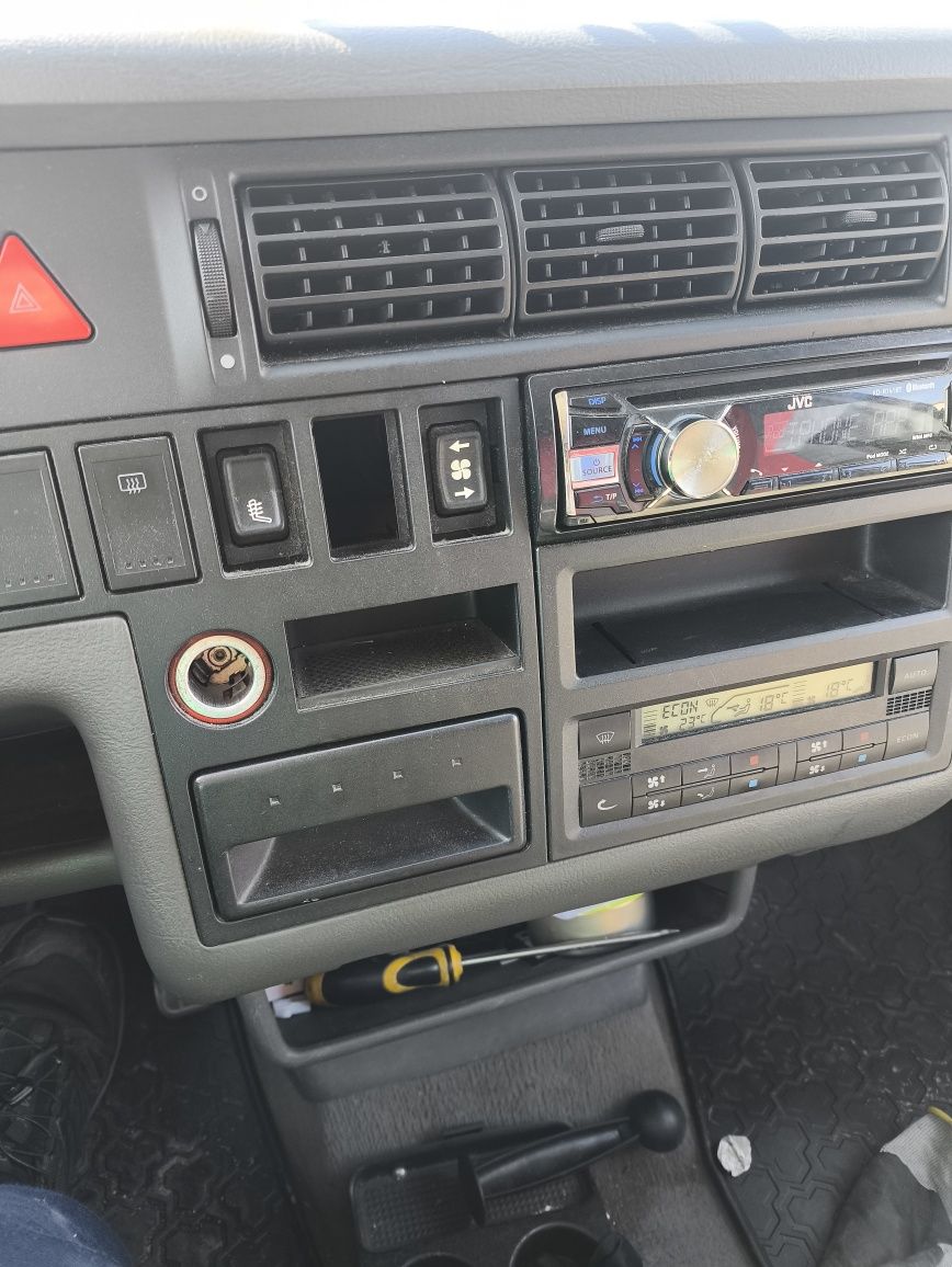 Caravela 2,5tdi klima 8 osoby
