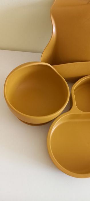 Силікований посуд для годування