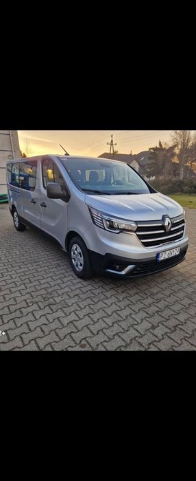 Nowy Renault Trafic 9-osób wynajem automat full pakiet ubezpieczenia