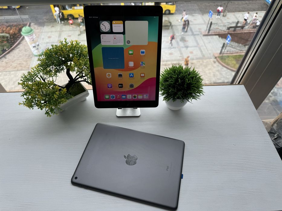 Apple Ipad 6 32 GB Wifi + LTE