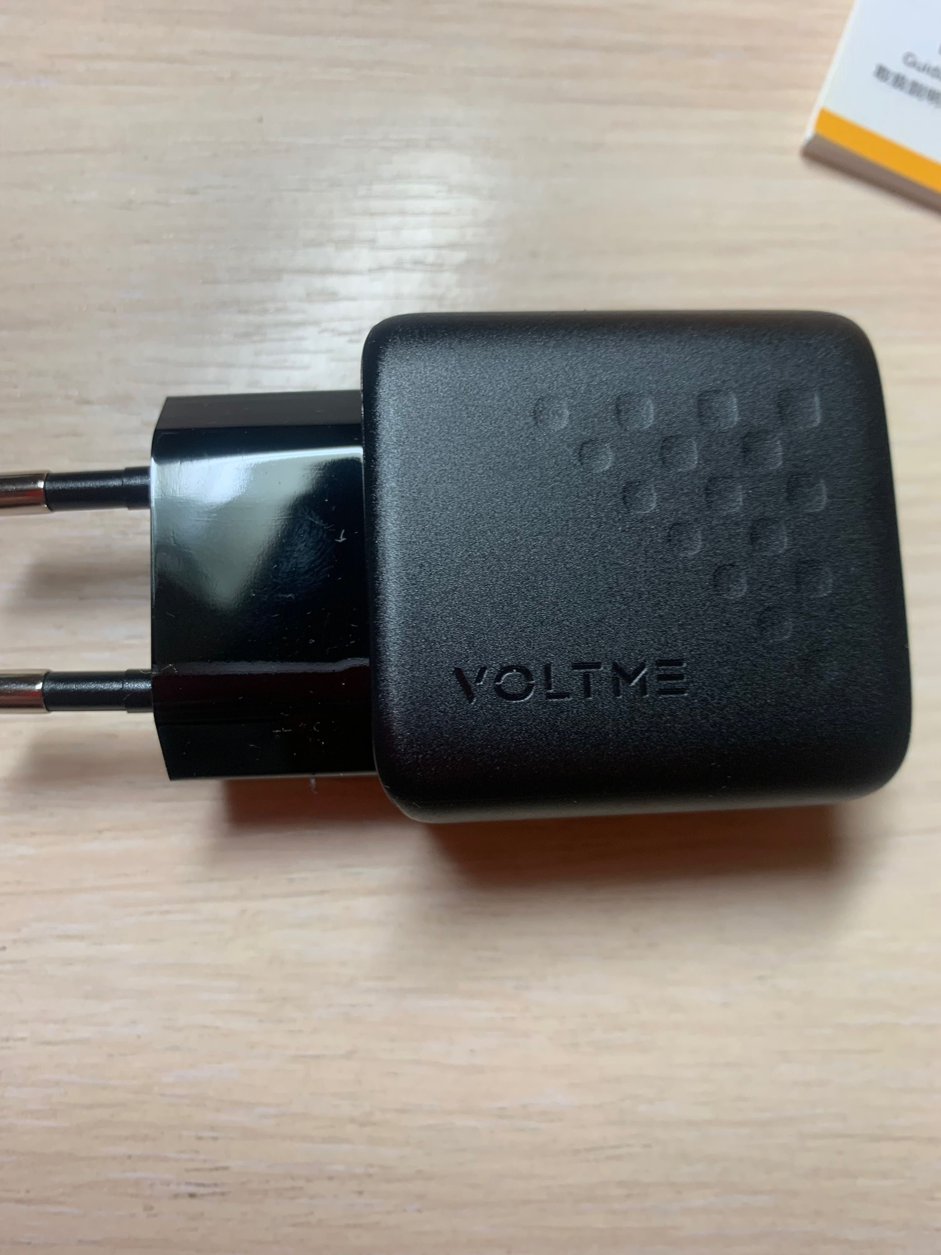 Зарядний пристрій VOLTME 20W Dual Black USB C