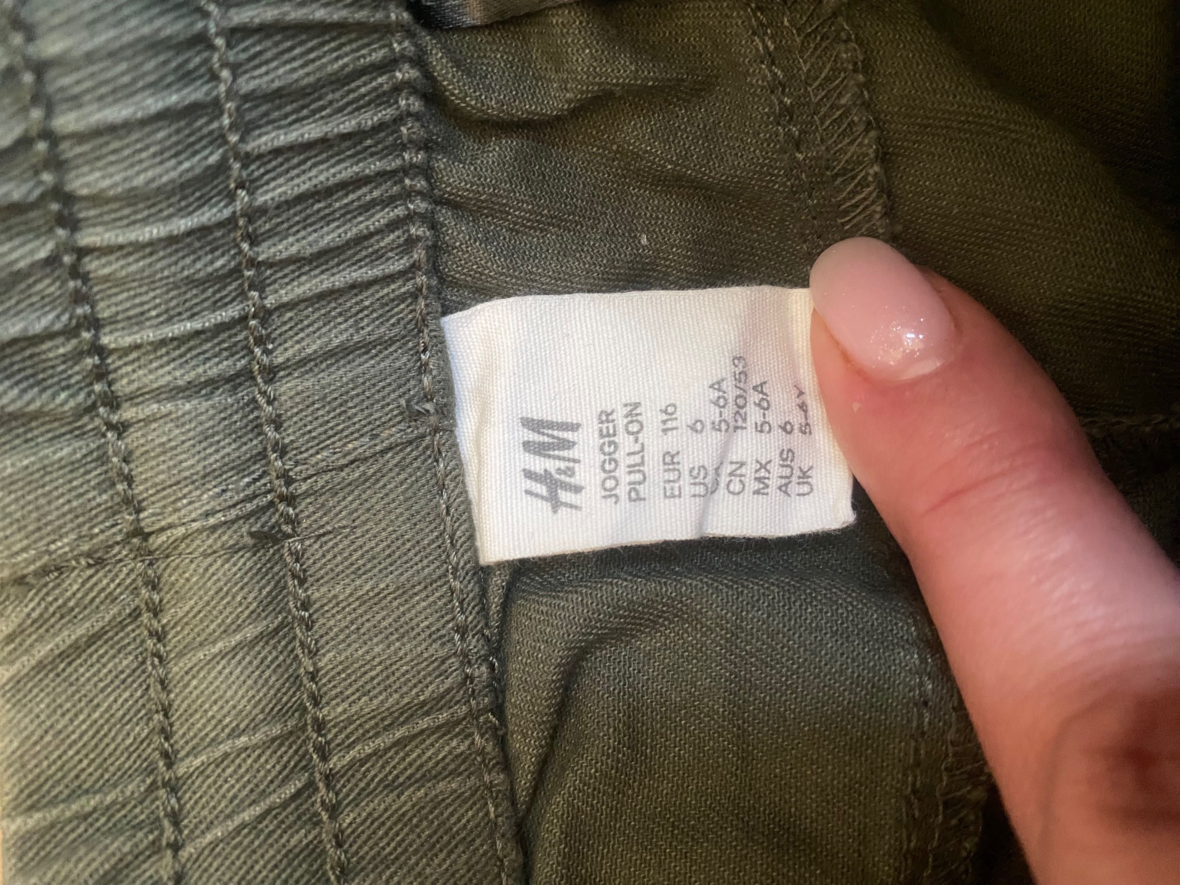 2 pary spodni dziecięcych H&M Joggery rozmiar 116 cm