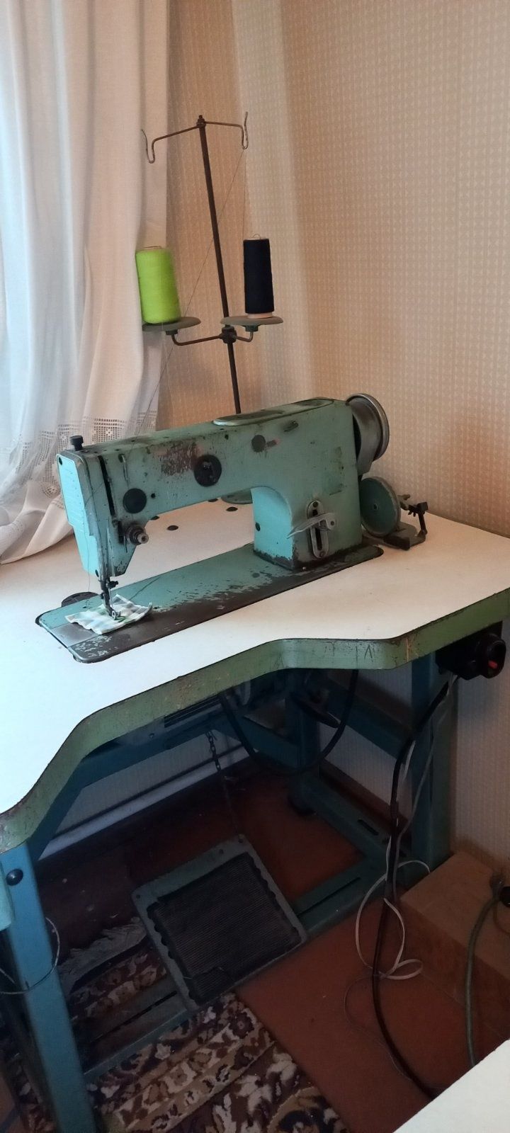 Швейная машинка 1022 класс Оверлок 52 класс