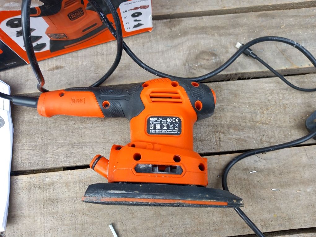 Szlifierka oscylacyjna  BLACK & DECKER