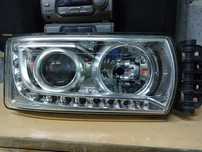Iveco Eurocargo lampa prawy przod