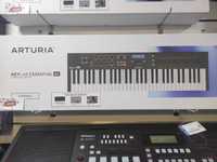 Міді-клавіатура ARTURIA keylab essential 61 white