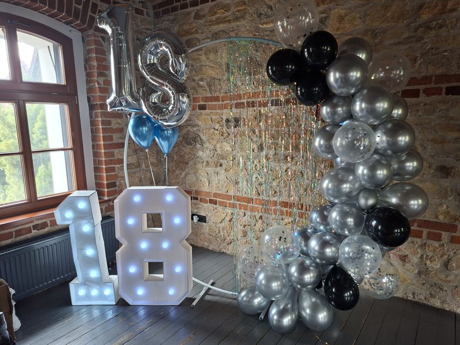 Stelaż do ścianki w kształcie koła + pompka elektryczna do balonów