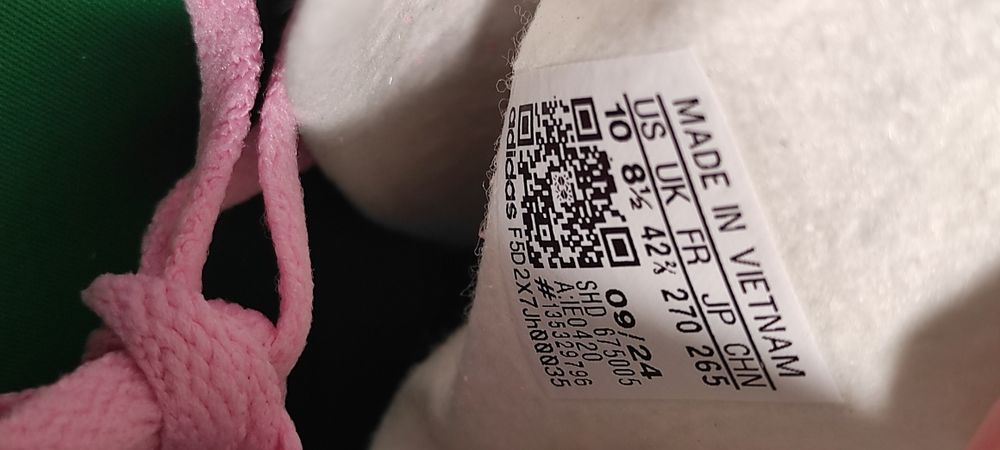 Оригінальні кросівки Adidas Gazelle IE0420 42.5р