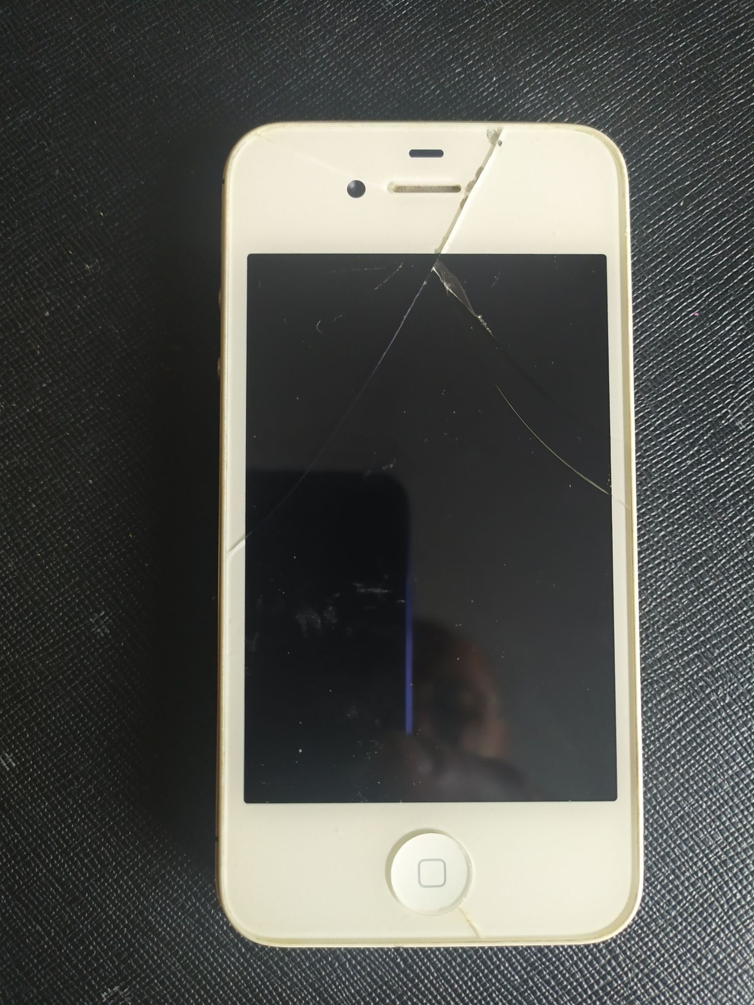 iPhone 4 s на запчастини
