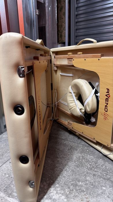 Масажний стіл складний Aveno