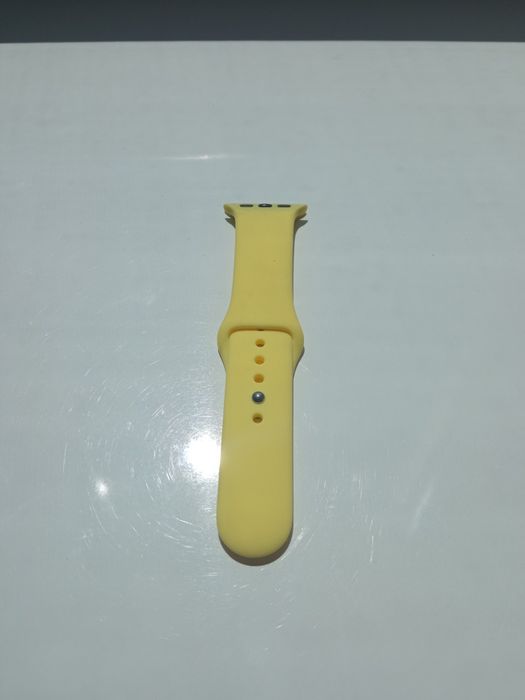 Ремінці для apple watch.