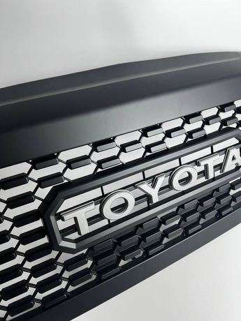 Тюнінг Toyota Sequoia решітка радіатора передня, рестайлінг 2007-2021
