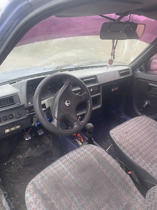 Продам    таврию