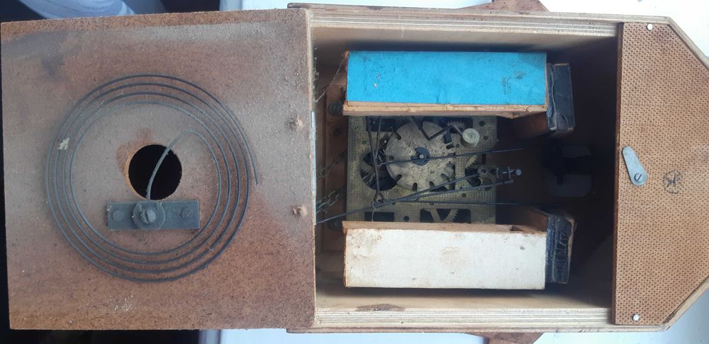 Часы-кукушка настенные производства СССР