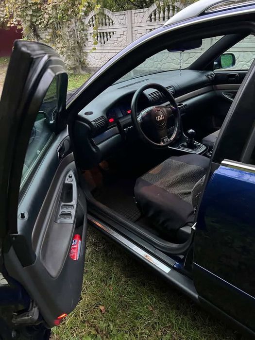 Ауді а4 б5 рестайлінг 1.8т